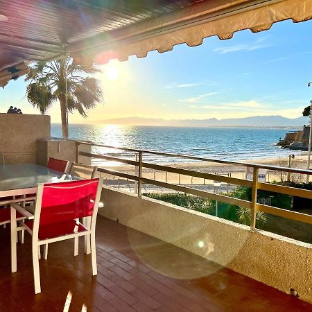סאלו Magnifico Apartamento Playamero Con Vistas Al Mar. מראה חיצוני תמונה